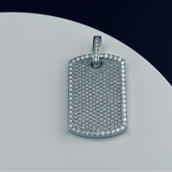 Silver Pendant with Lab Grown Diamonds